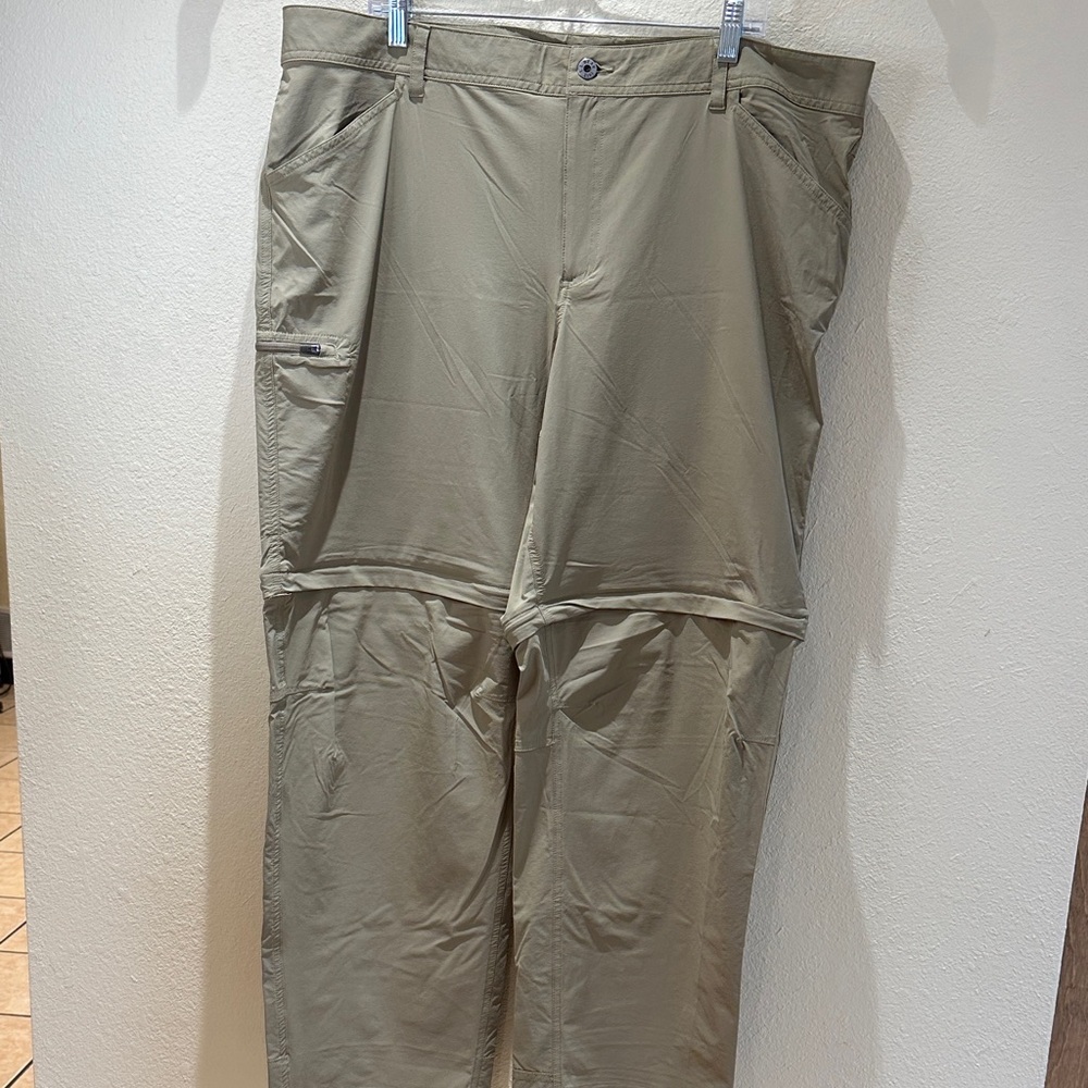 L.L. Bean Women's 18W Regular Tan Convertible Cargo Hiking Pants